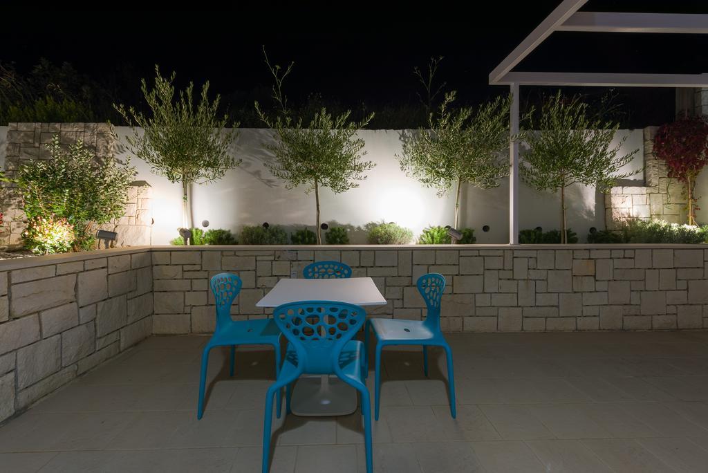 Apartments Villa Azzurra Bol Kültér fotó